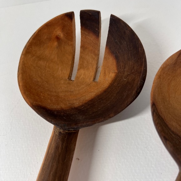 Olive Wood Salad Serving Utensils with batik handles - Picture 2 of 7